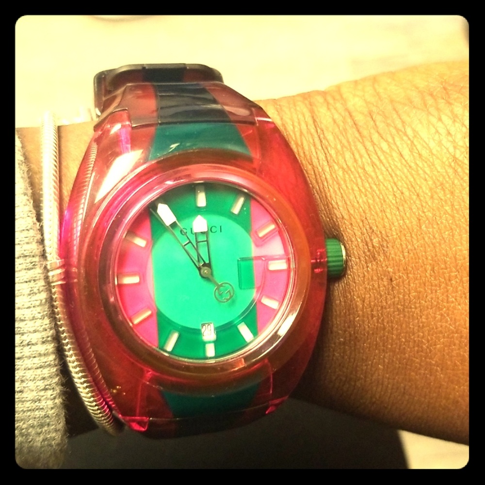Rubber gucci watch